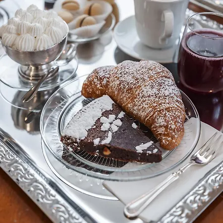 Maison Boutique Matteotti Pensión 4*